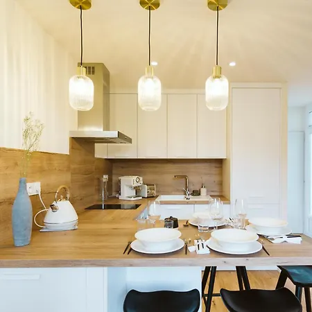 Lorraine - 280m From Beach - Parking Free *